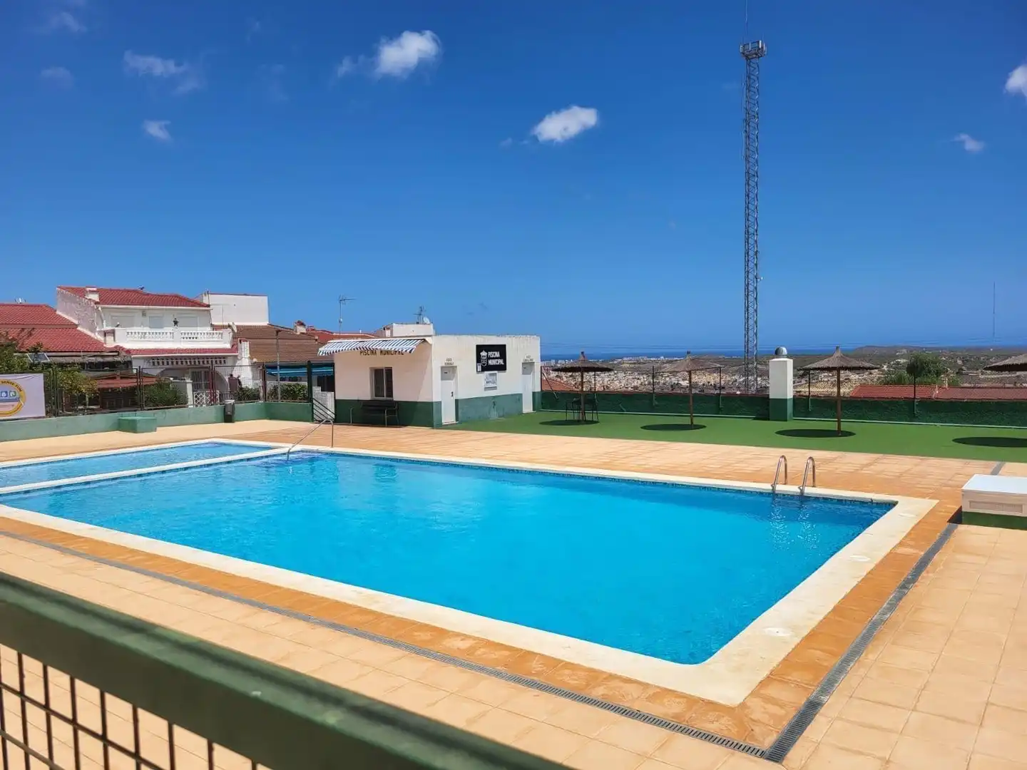 Piscina de Planta baixa de lloguer en Rojales amb Aire condicionat, Terrassa i Piscina