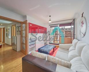 Bedroom of Flat to rent in Oviedo   with Heating, Parquet flooring and Furnished