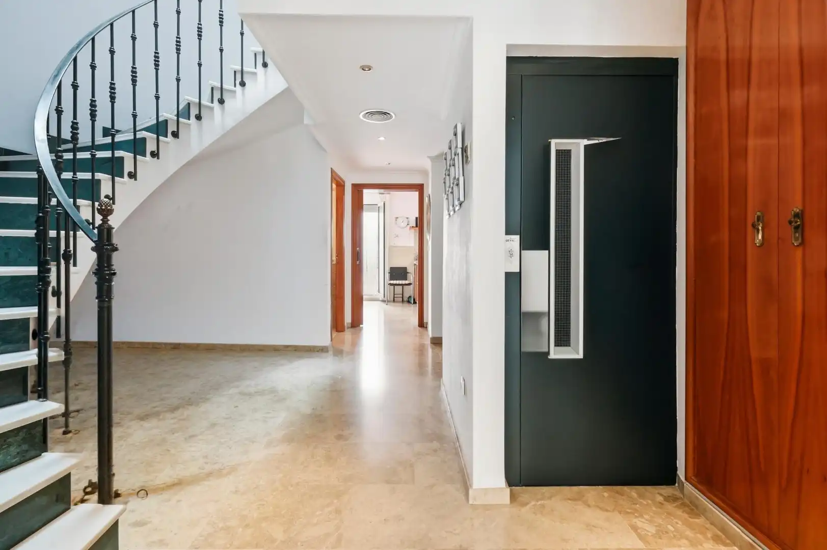 Detached homes for sale in Godella  with Air Conditioner, Terrace and Furnished