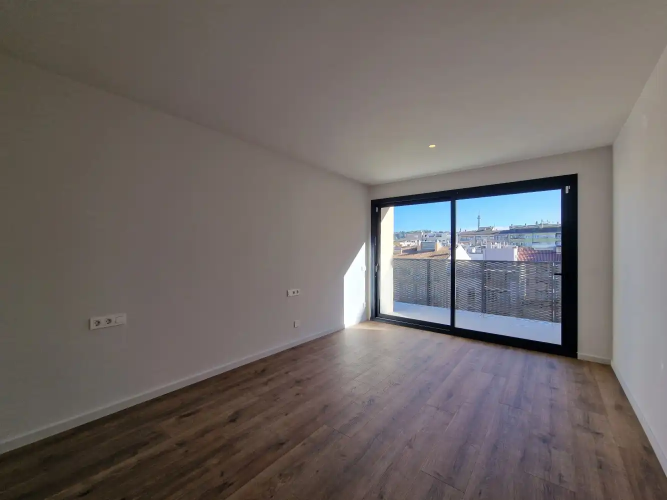 Bedroom of Attic for sale in Girona  with Air Conditioner, Heating and Terrace