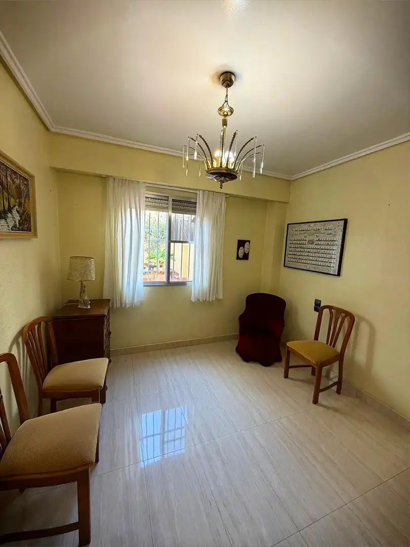 Habitación de Piso en venta en Ausias March