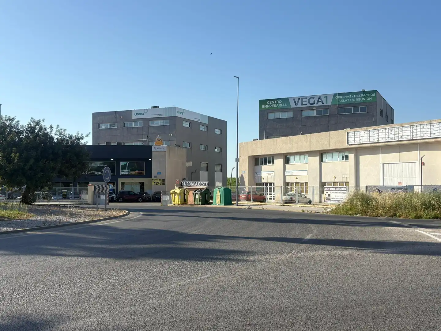 Vista exterior de Nave industrial en venta en Jerez de la Frontera