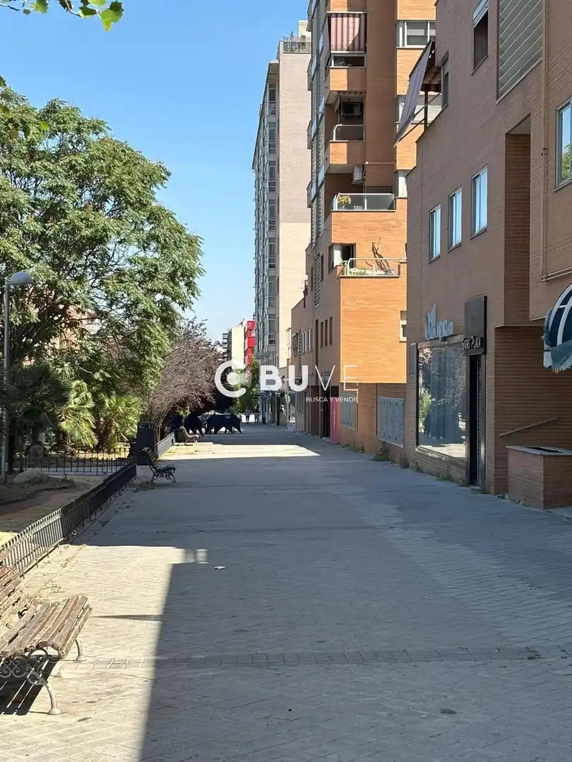 Local comercial de lloguer a AVENIDA DE CORDOBA, imagen 3