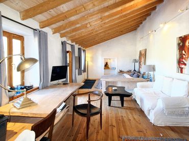 Casa rústica amb piscina en venda a PUERTO MARIN 11