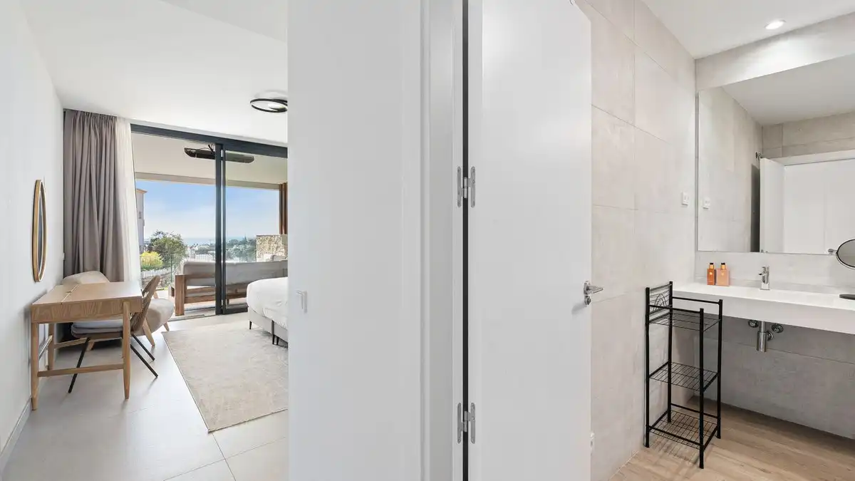 Home with pool for sale in Elviria - Cabopino, imagen 16