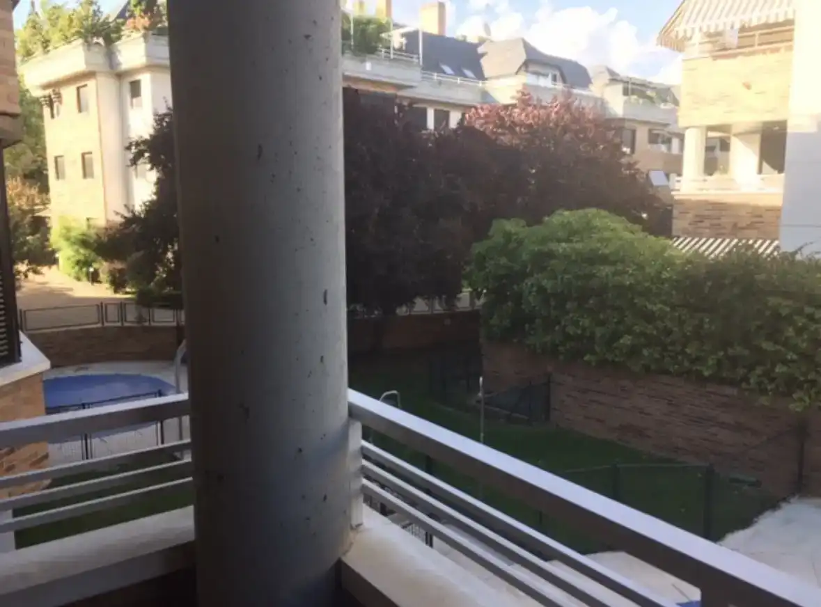 Terrasse von Wohnung zur Miete in Las Rozas de Madrid mit Klimaanlage, Parkett und Abstellraum