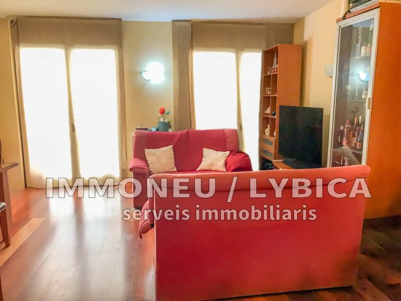 Living room of Flat for sale in Puigcerdà  with Heating, Parquet flooring and Storage room