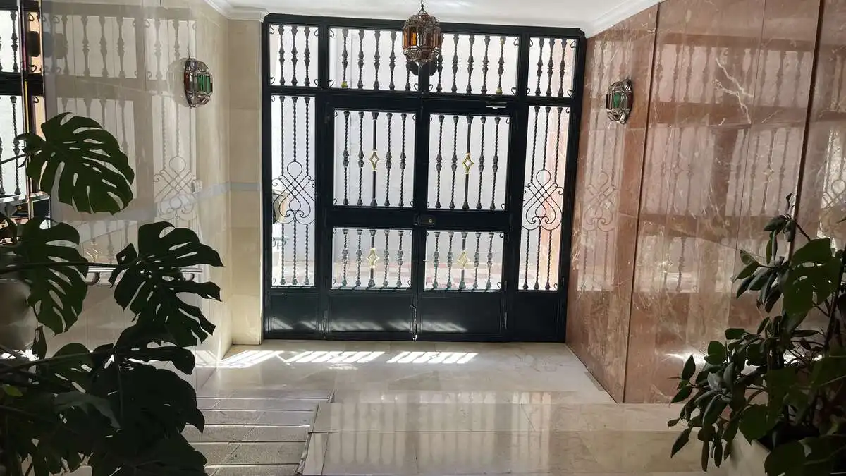 Flat for rent in Granada  with Air Conditioner and Heating