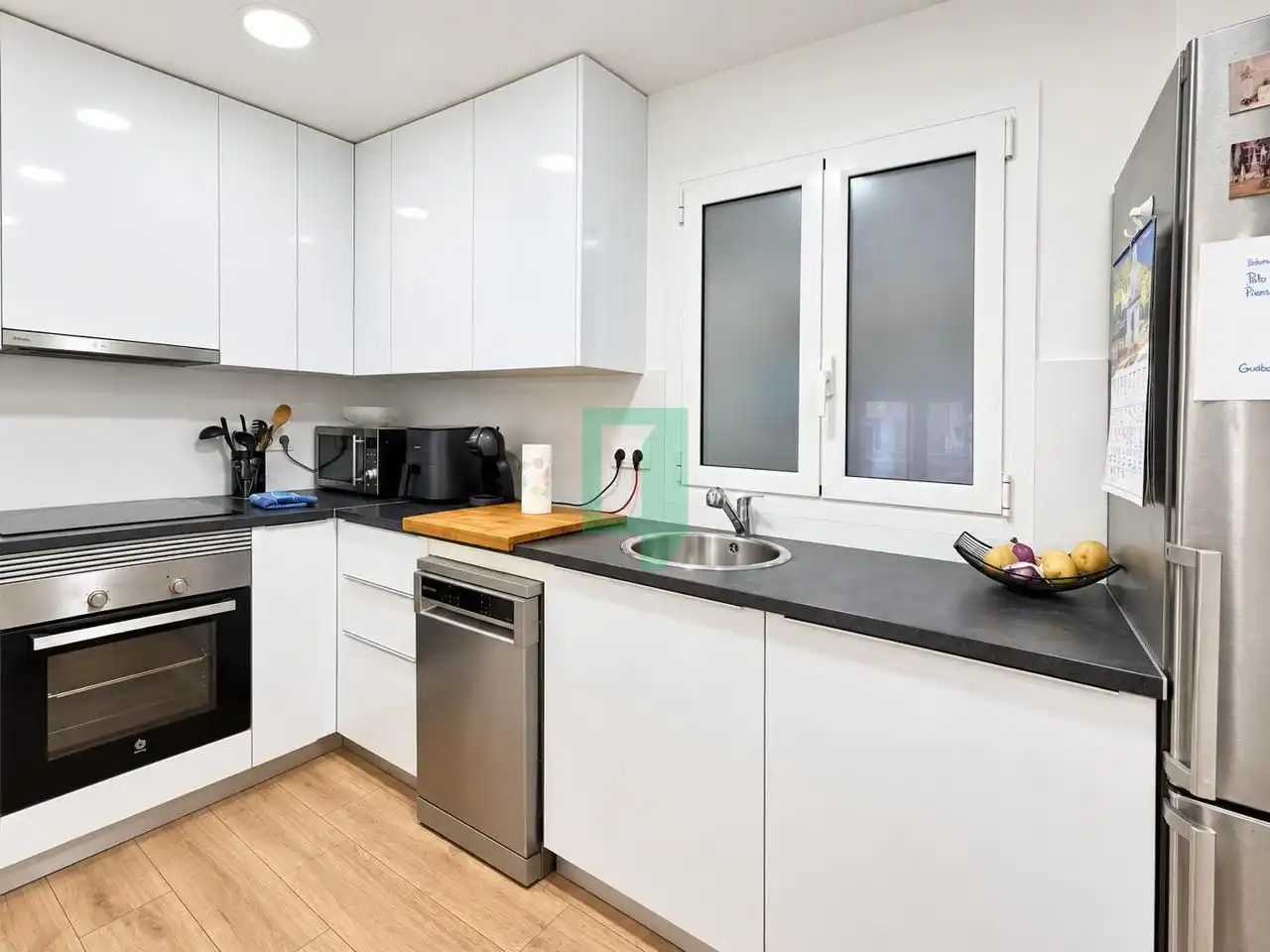 Cocina de Piso en venta en Badalona con Aire acondicionado
