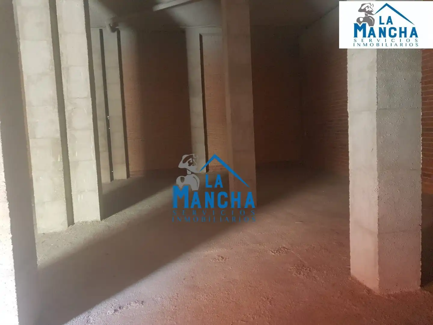 Local en venta en Calle SAN CARLOS DE NICARAGUA, Imaginalia - Llanos del Águila
