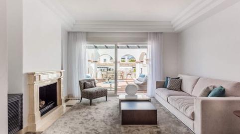 Foto 2 de Apartament en venda a Sierra Blanca, Málaga