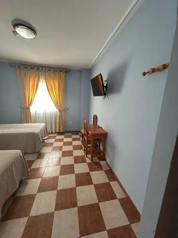Habitación de Local en venta en Navalvillar de Pela con Aire acondicionado y Calefacción