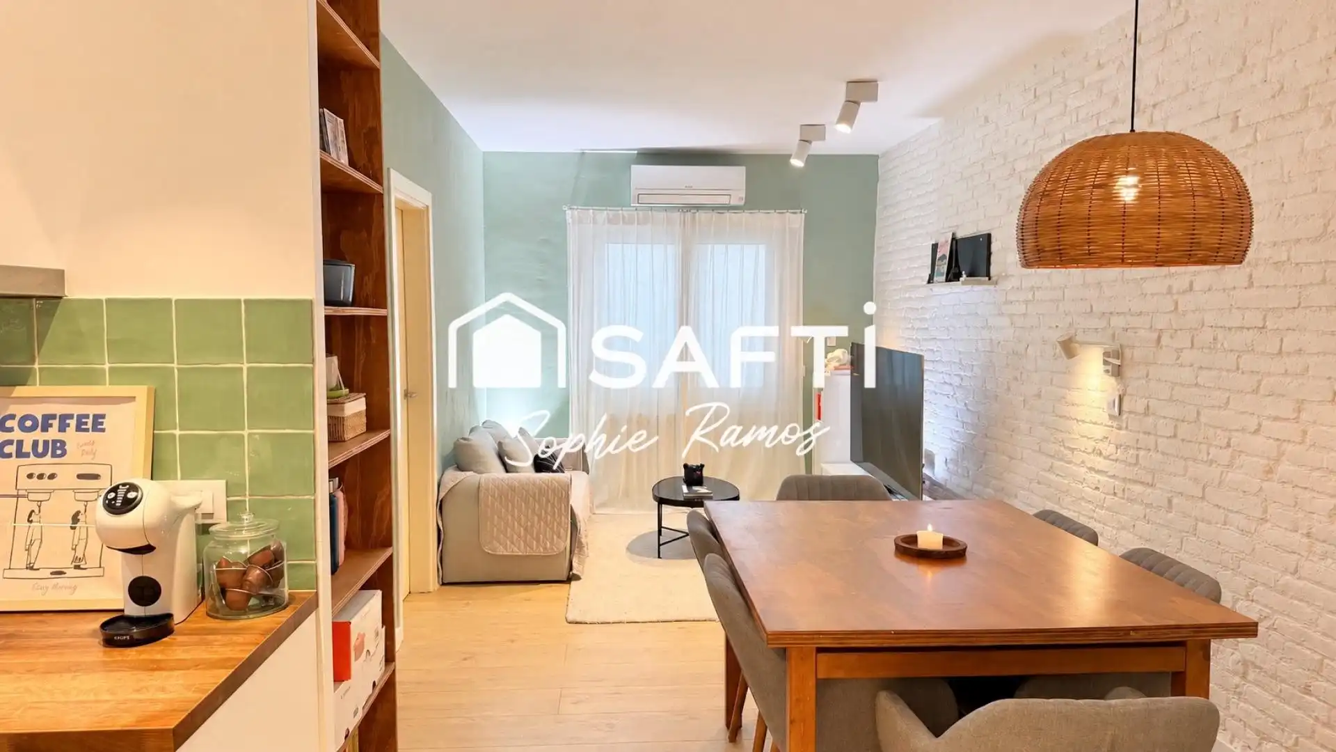 Living room of Flat for sale in Sant Martí