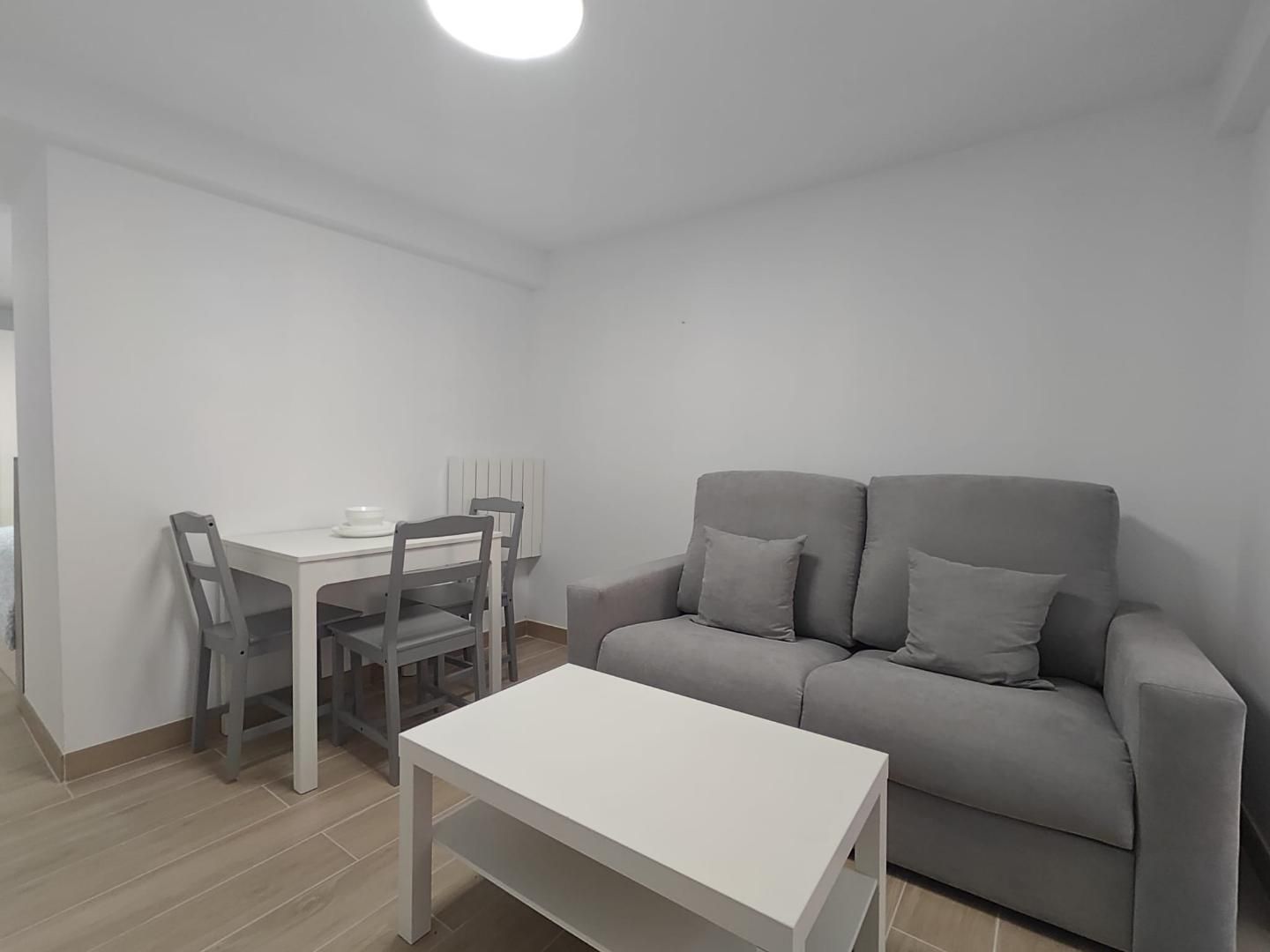 Sala d'estar de Apartament de lloguer en  Madrid Capital