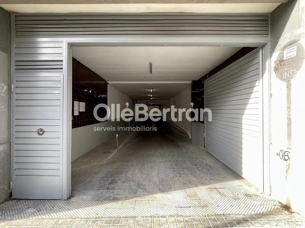 Parkplatz von Garage zur Miete in L'Hospitalet de Llobregat