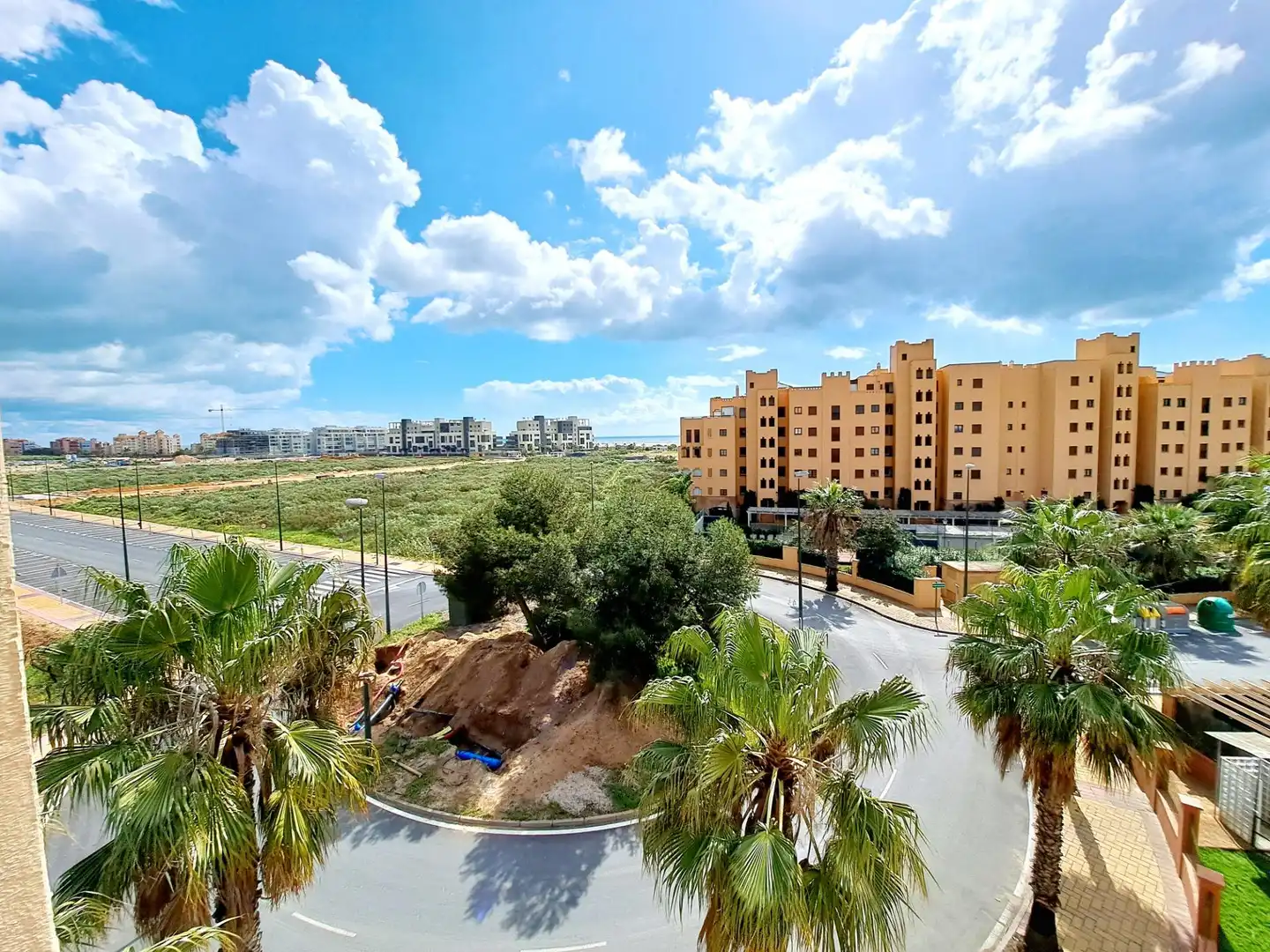 Apartament amb piscina en venda a Isla Canela, imagen 16