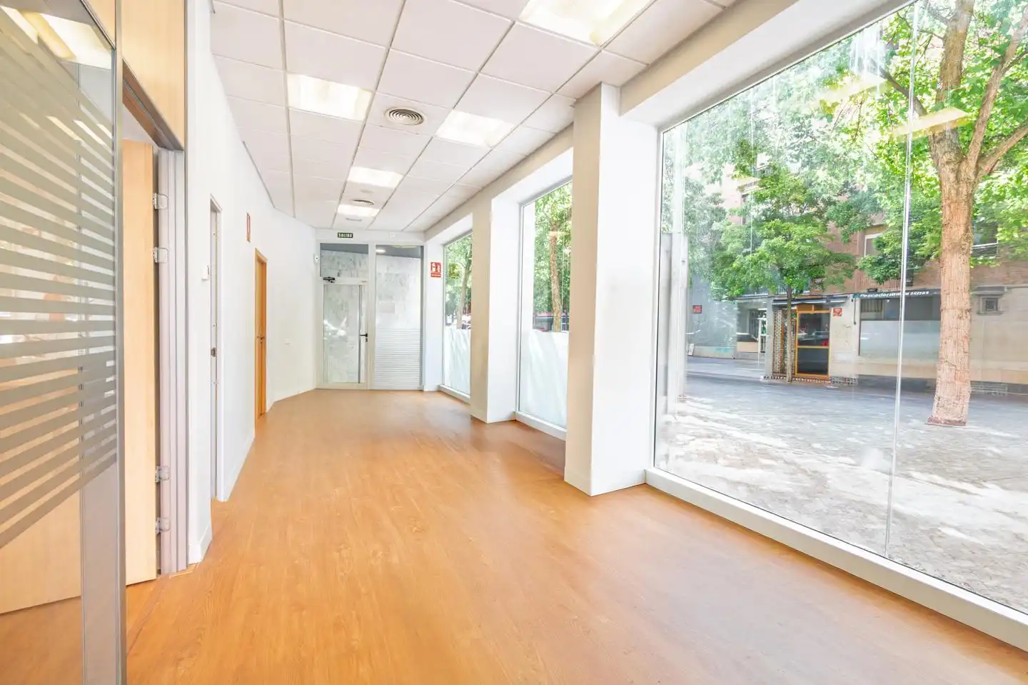 Commercial properties for rent in  Pamplona / Iruña  with Air Conditioner