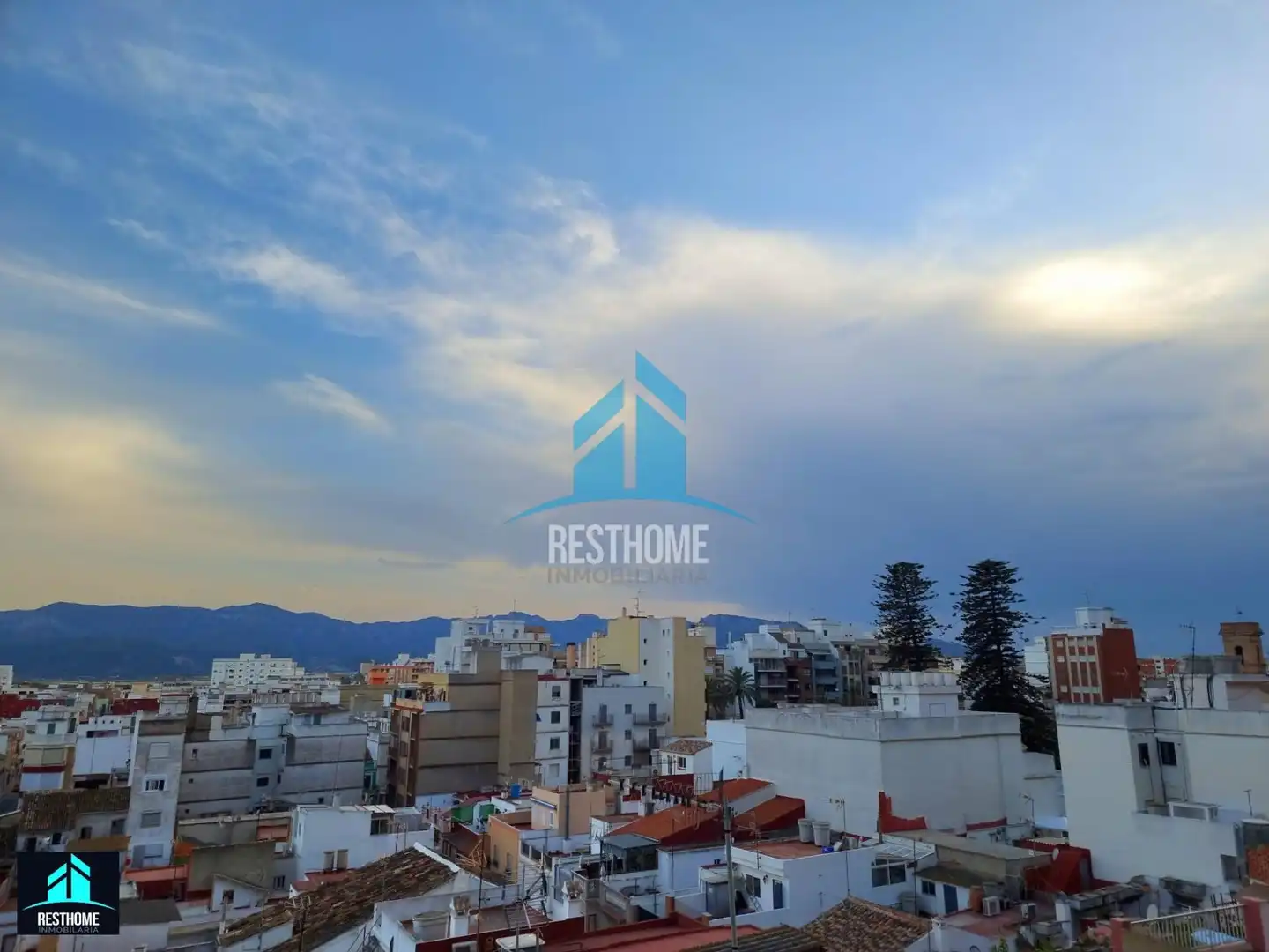 Vista exterior de Casa o xalet en venda en Cullera amb Aire condicionat, Jardí privat i Terrassa