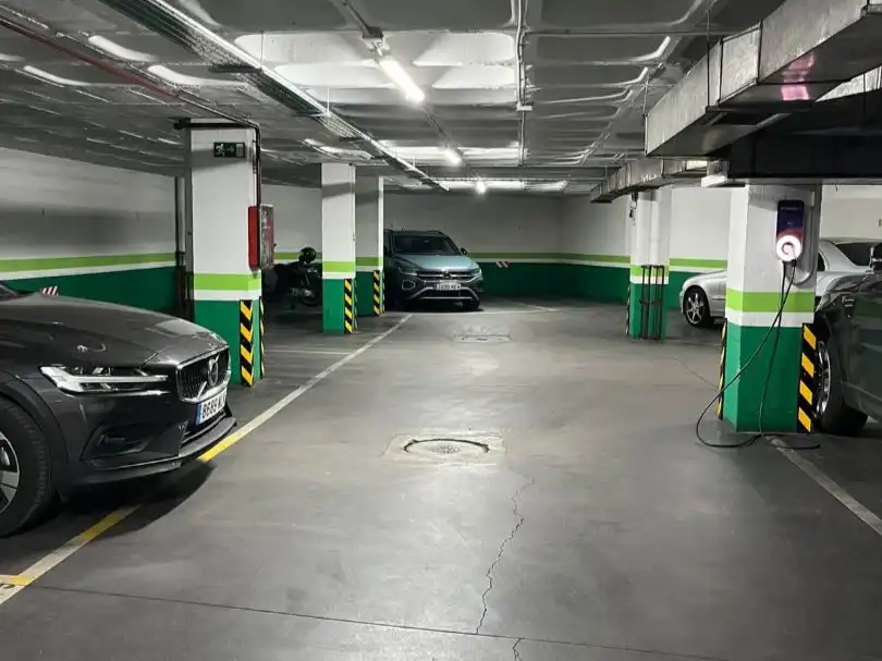 Parking of Garage for rent in Madrid