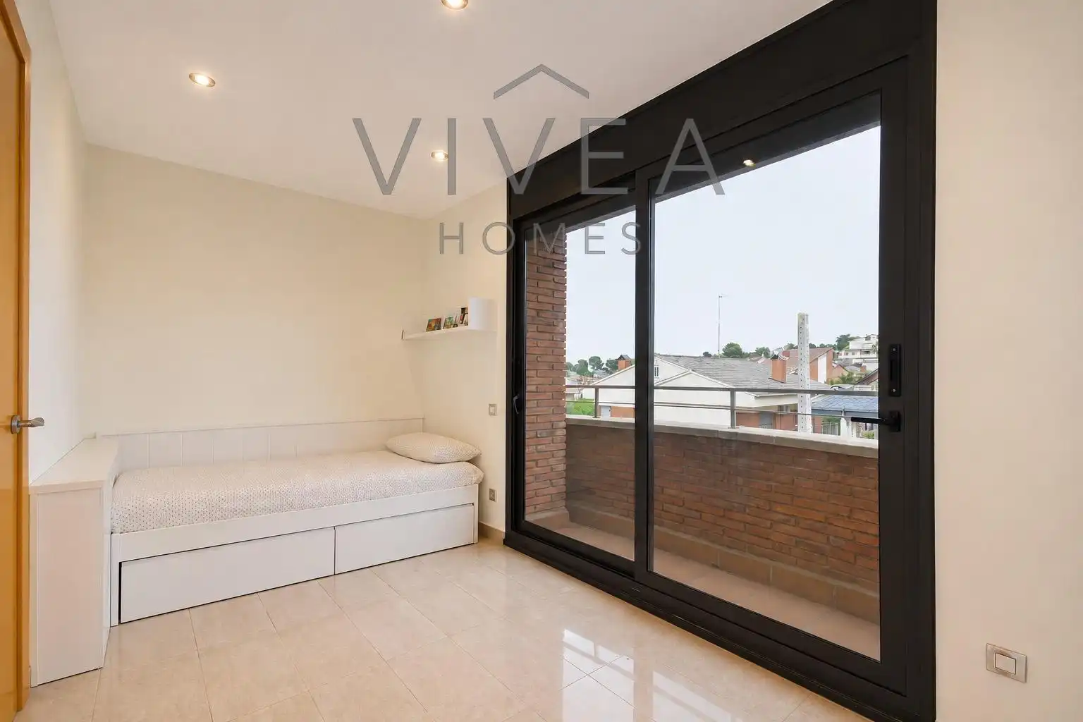 Habitación de Casa o chalet en venta en Sabadell con Aire acondicionado, Calefacción y Jardín privado