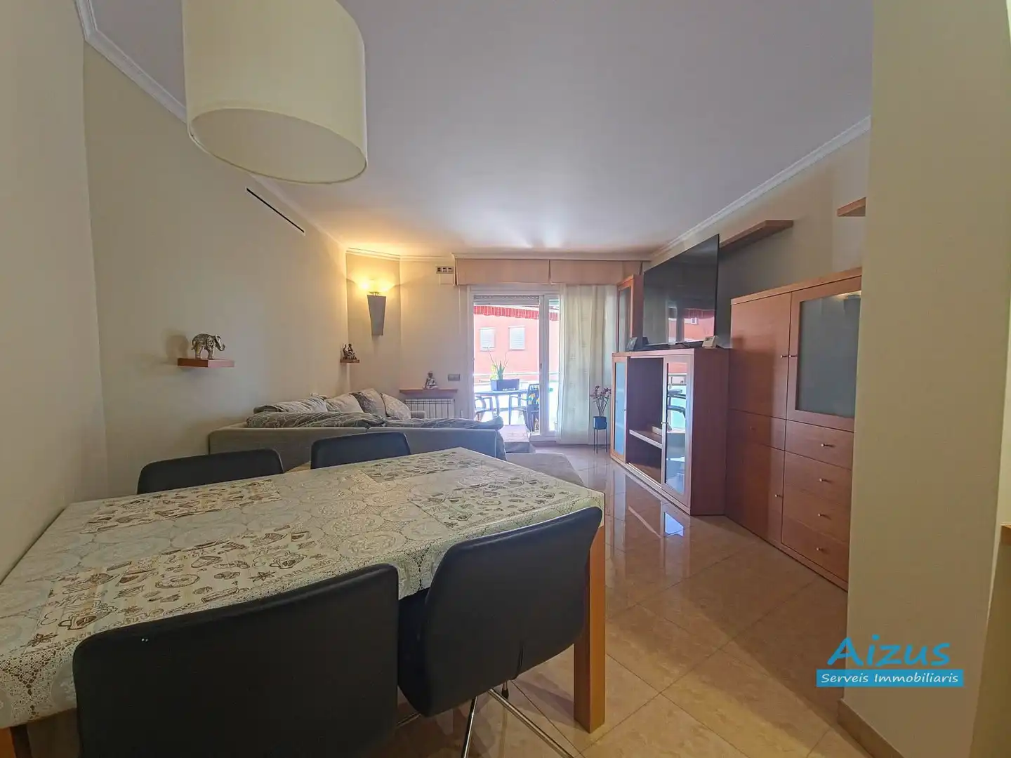 Sala de estar de Piso en venta en Ripollet con Calefacción, Trastero y Horno