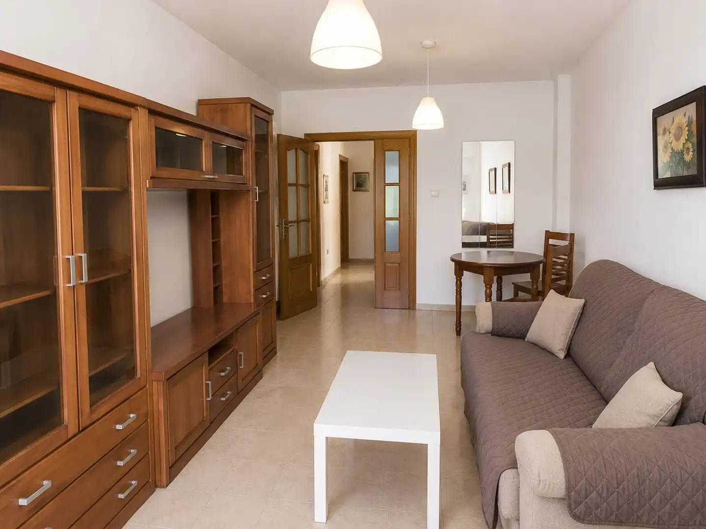 Sala de estar de Piso en venta en Baza con Calefacción y Amueblado