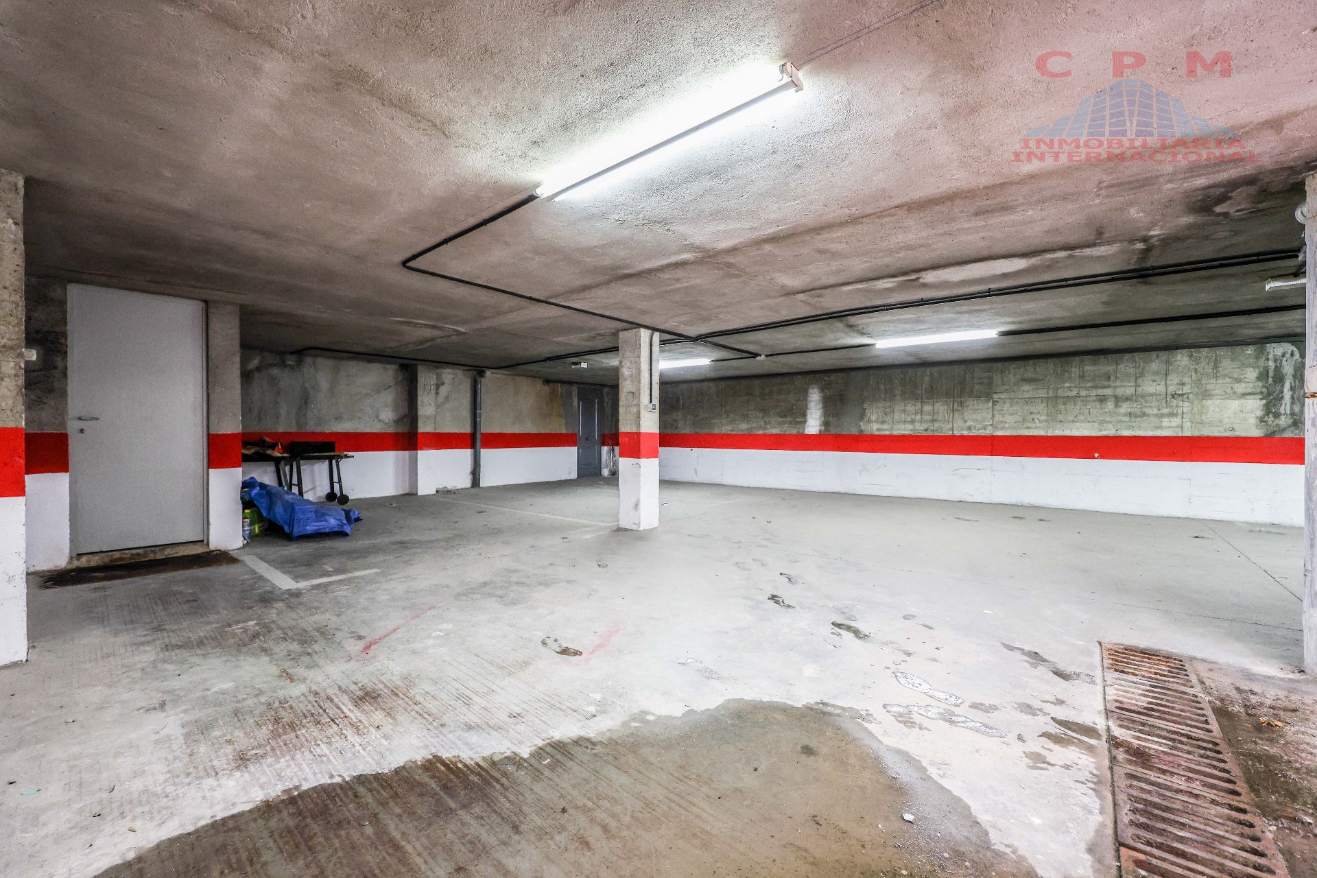 Parking of Industrial buildings for sale in  Madrid Capital  with Heating