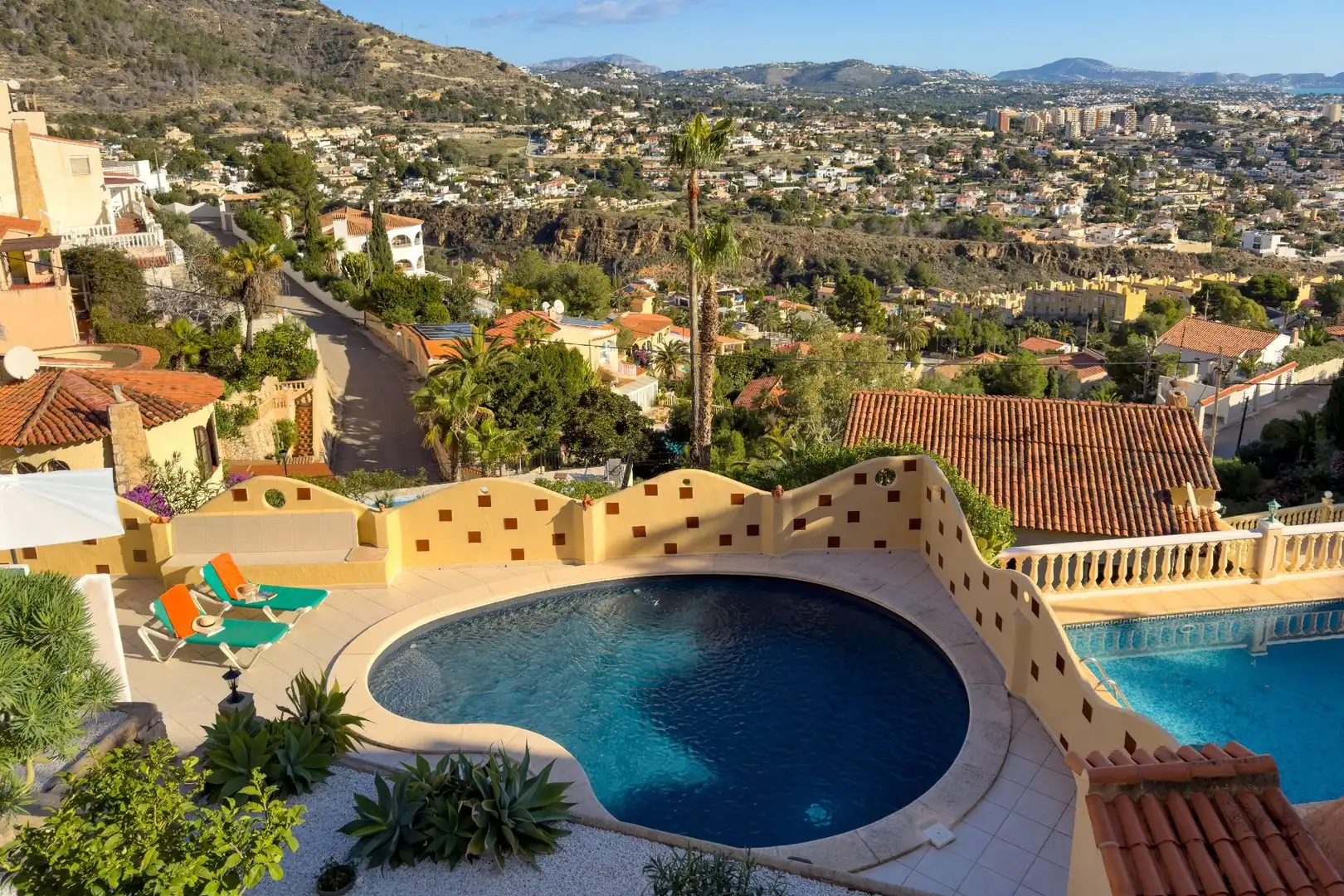 Swimming pool of Houses for sale in Calpe / Calp