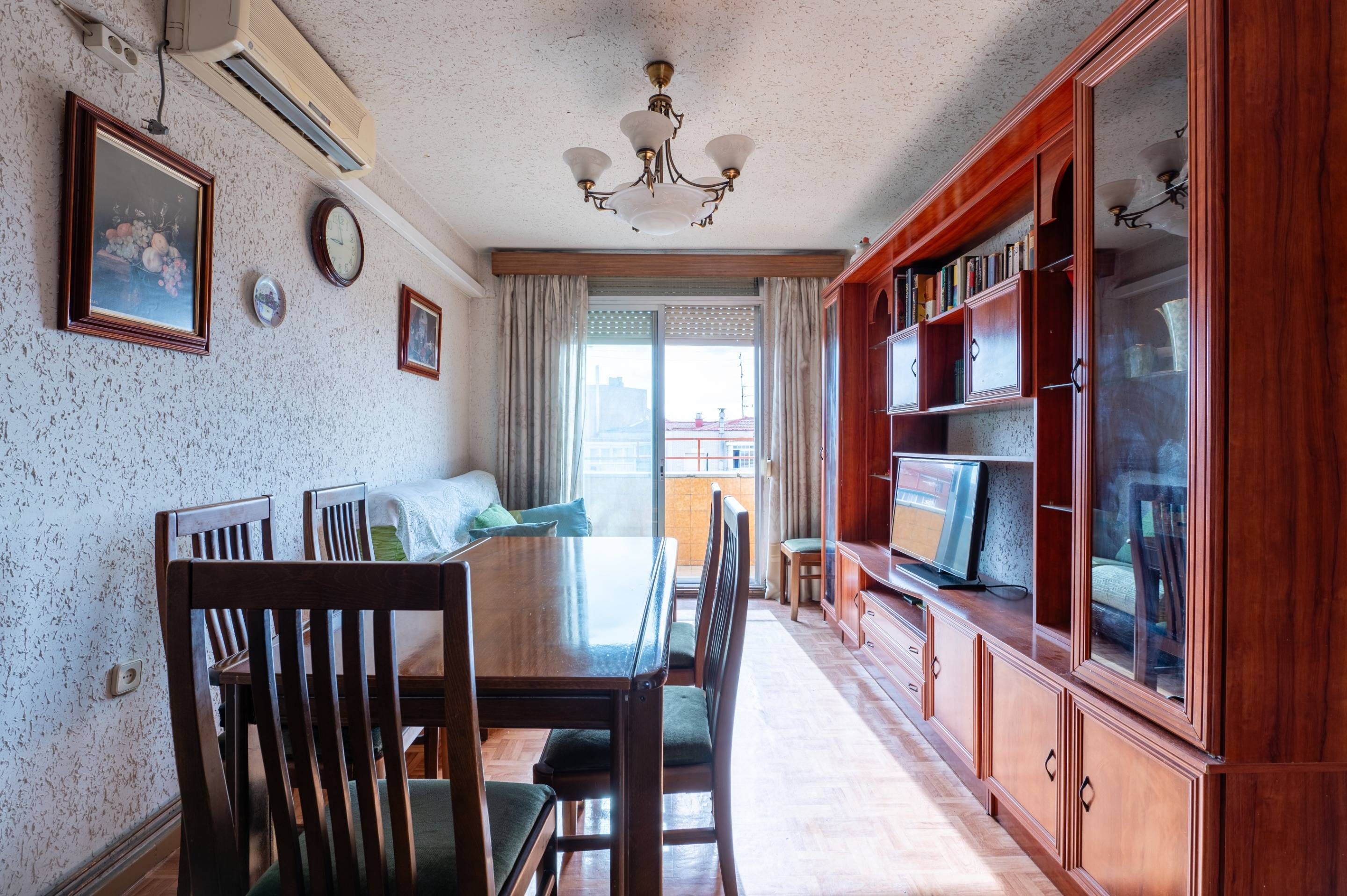 Bedroom of Flat for sale in  Madrid Capital  with Air Conditioner, Heating and Terrace