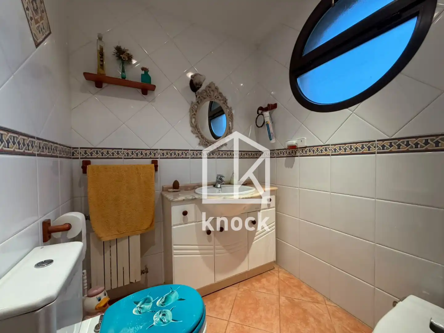 Bany de Casa o xalet en venda en Villaviciosa amb Calefacció, Jardí privat i Parquet