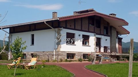 Exclusiva Tangora inmobiliaria.  Maravillosa finca  en Busturia, en el corazón de Urdaibai.