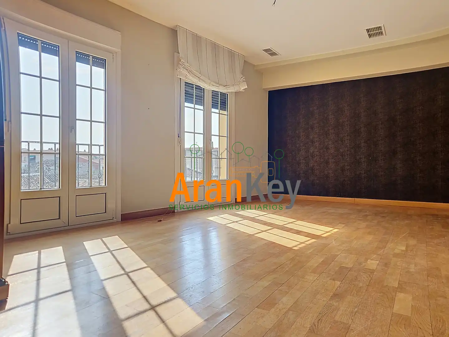 Sala de estar de Piso en venta en Ocaña con Aire acondicionado y Horno