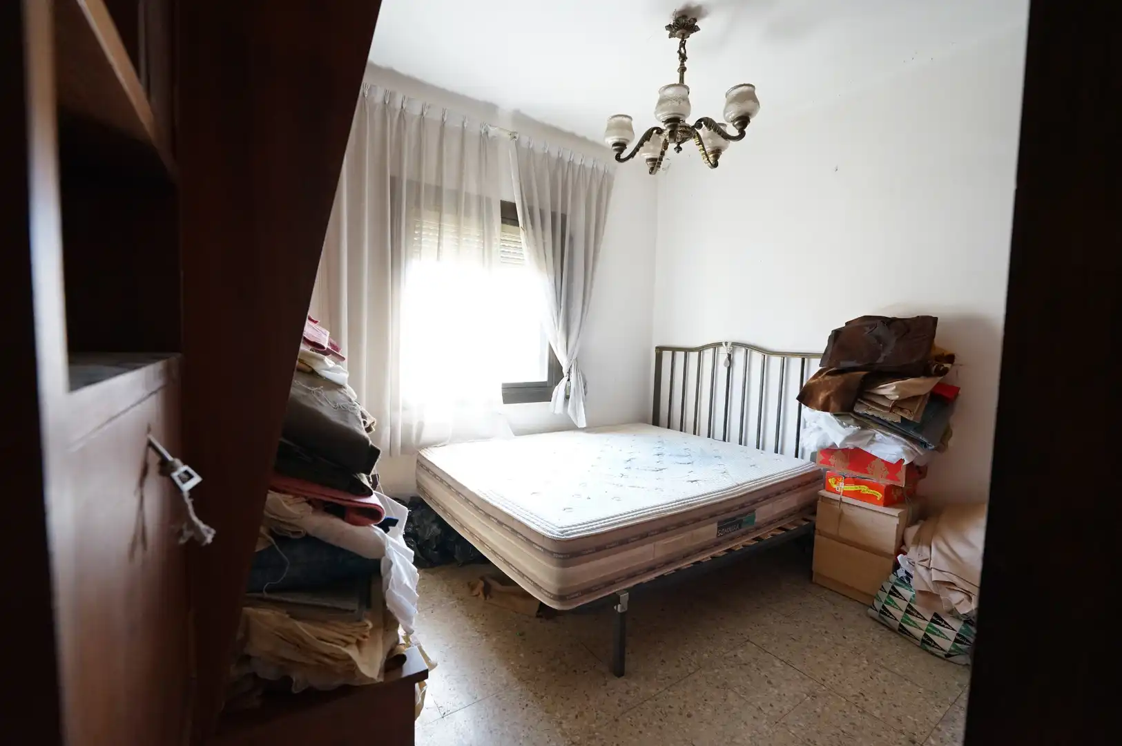 Bedroom of Flat for sale in Barcelona