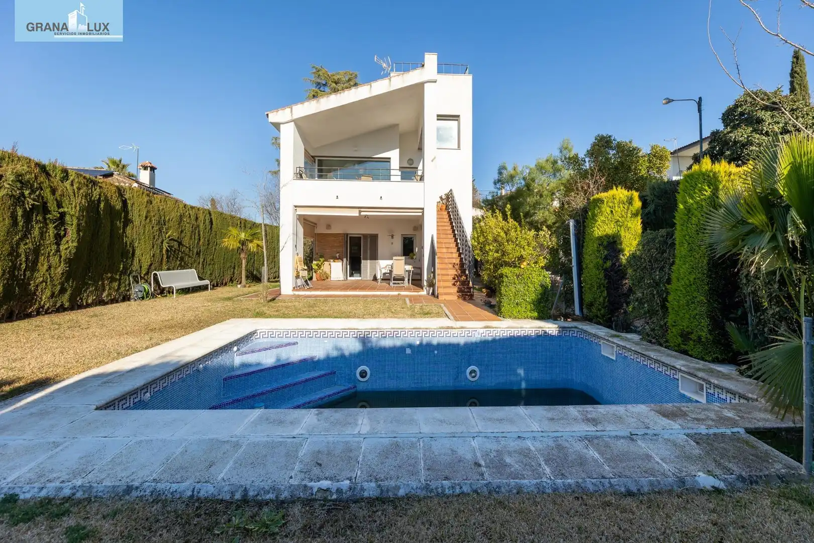 Villa con piscina in vendita a Calle de las Adelfas, imagen 2