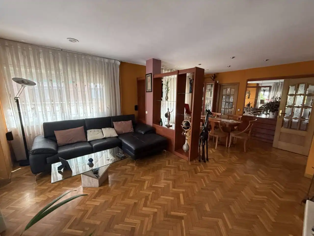 Wohnzimmer von Wohnungen zum Verkauf in Sabadell mit Klimaanlage, Heizung und Privatgarten