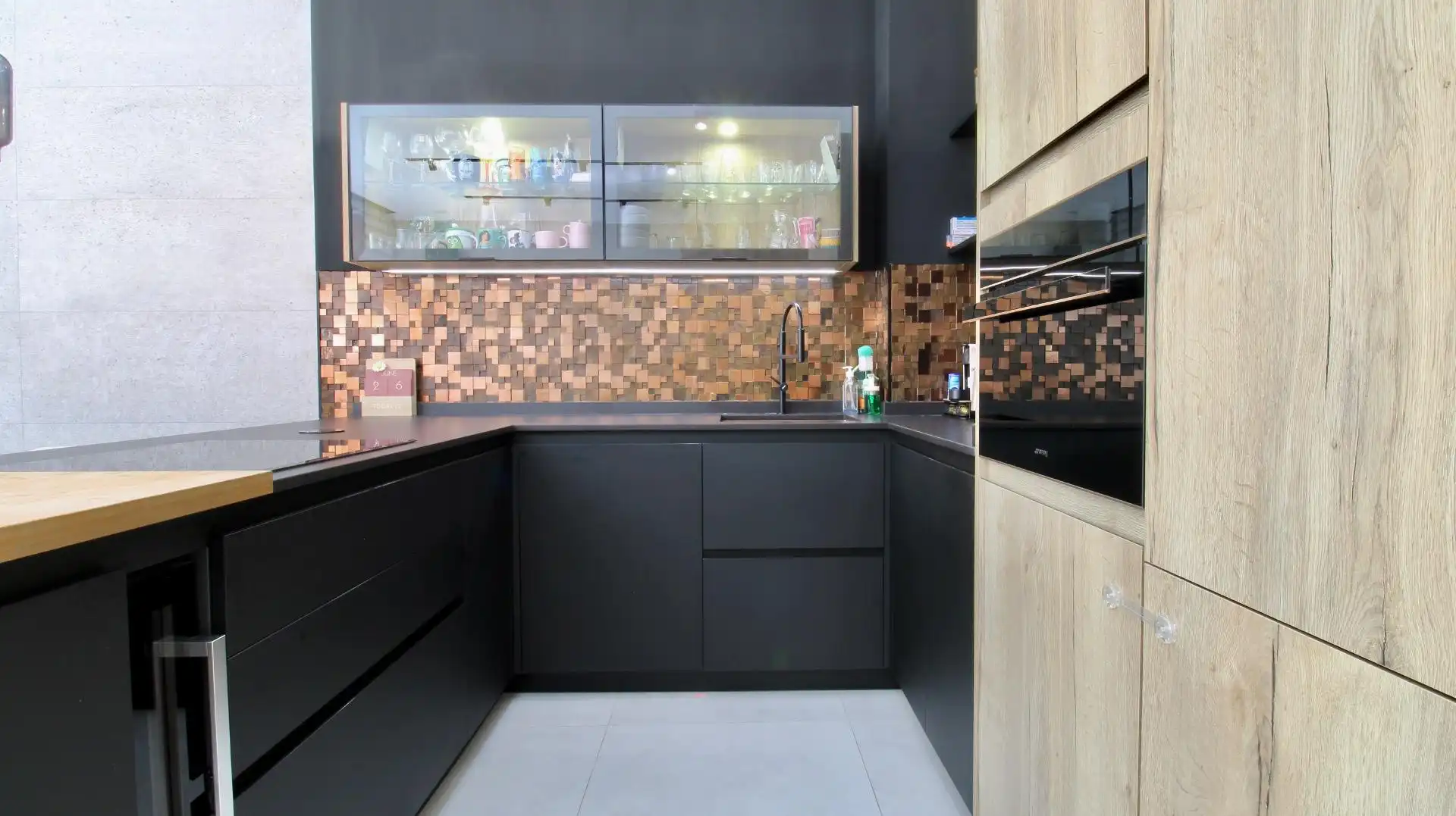 Cocina de Casa adosada en venta en Armilla con Aire acondicionado, Calefacción y Jardín privado