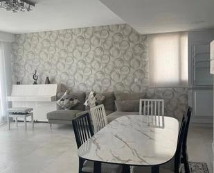 Living room of Flat to rent in Benalmádena  with Air Conditioner, Heating and Terrace