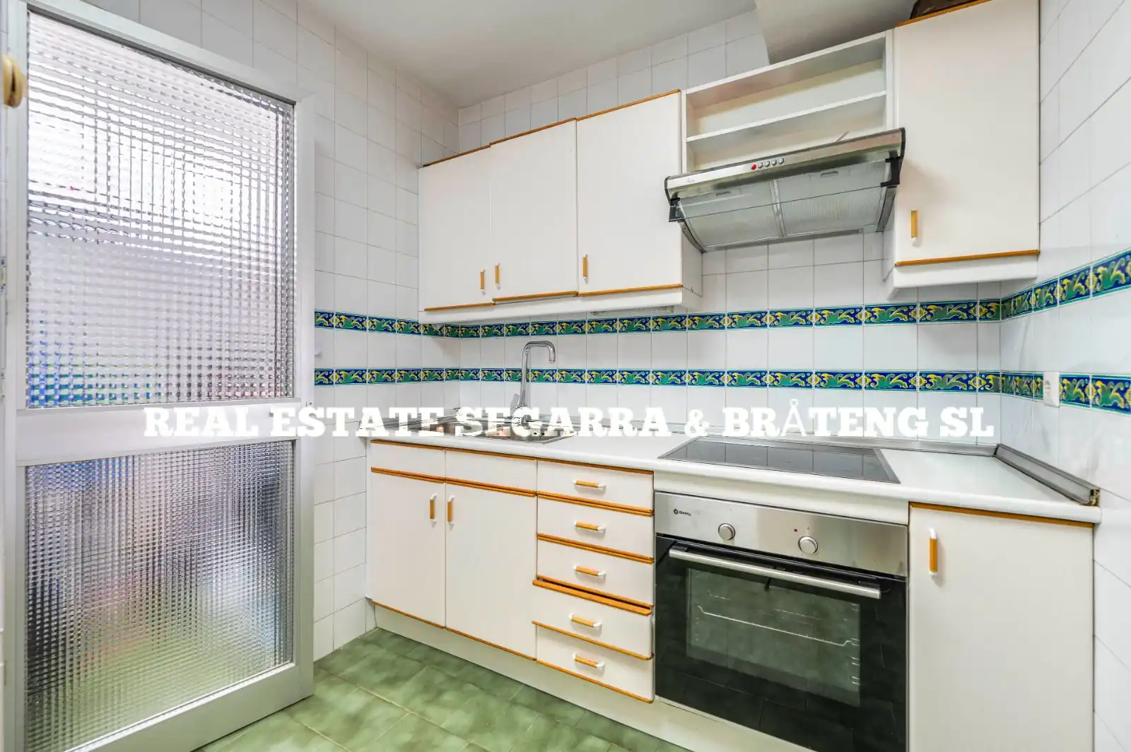 Casa bifamiliare con piscina in vendita a Avenida Juan Luis Peralta, imagen 8