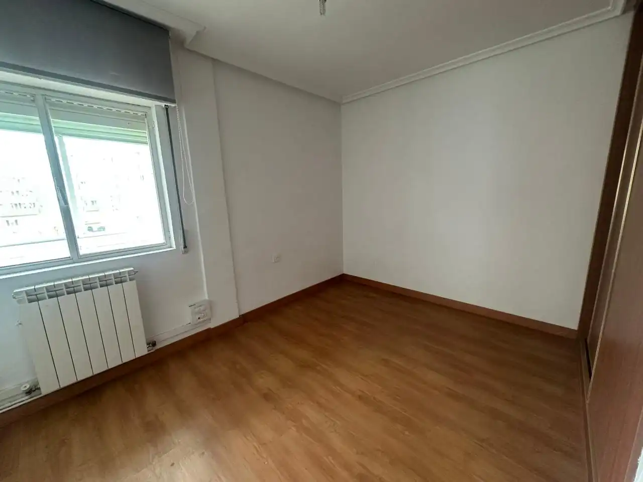 Habitación de Piso en venta en León Capital  con Calefacción, Parquet y Terraza