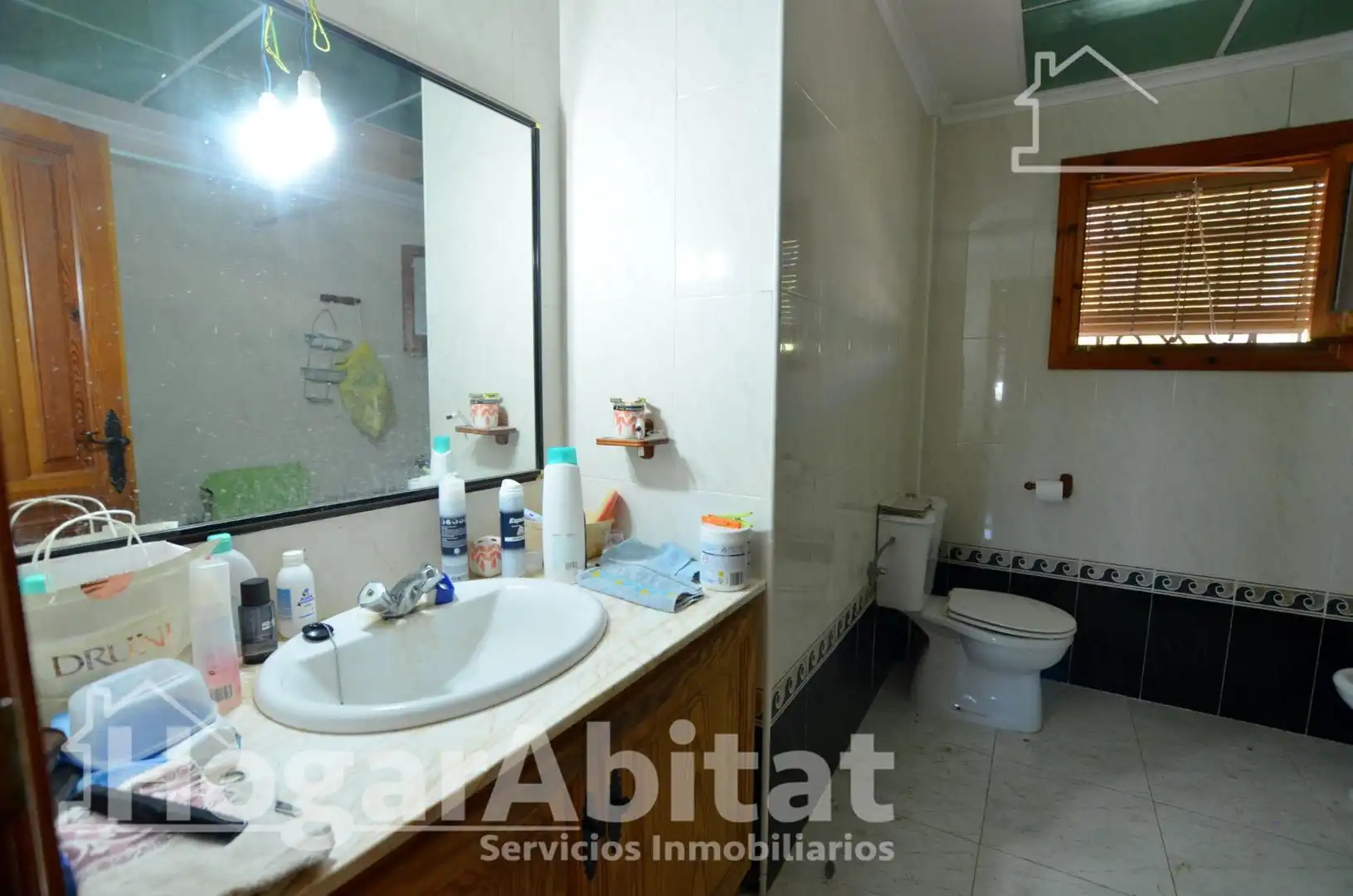 Badezimmer von Haus oder Chalet zum Verkauf in Mutxamel mit Heizung, Privatgarten und Terrasse