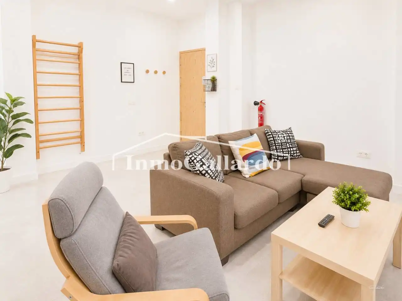 Living room of Flat for sale in Málaga  with Air Conditioner, Furnished and Alarm