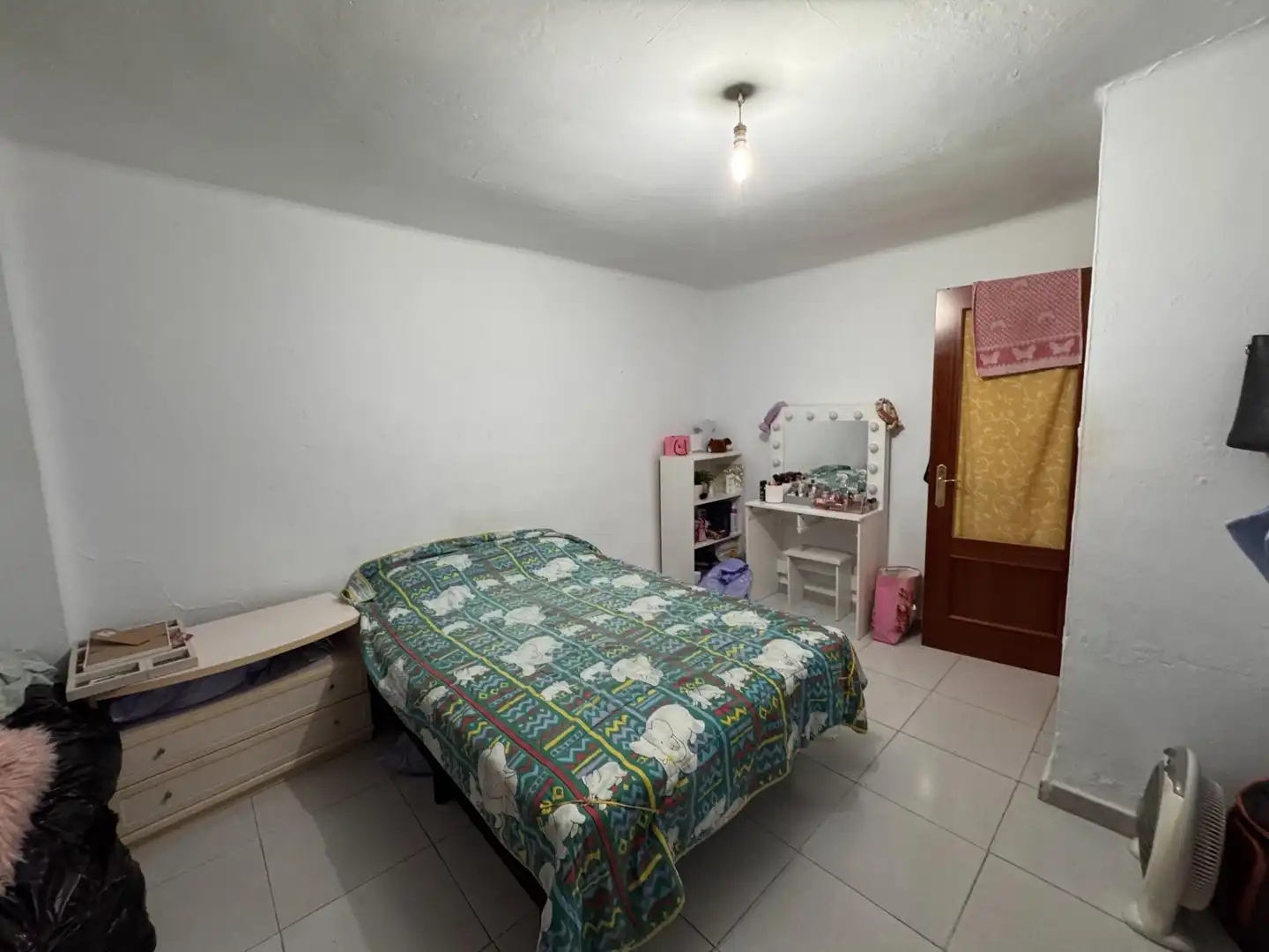 Habitación de Piso en venta en San Juan de Aznalfarache con Aire acondicionado