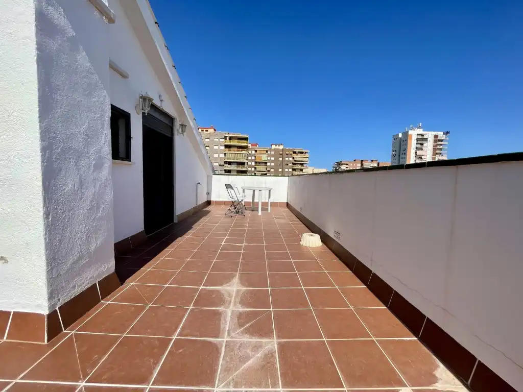 Terrasse von Wohnungen zur Miete in Benicasim / Benicàssim mit Klimaanlage, Privatgarten und Terrasse