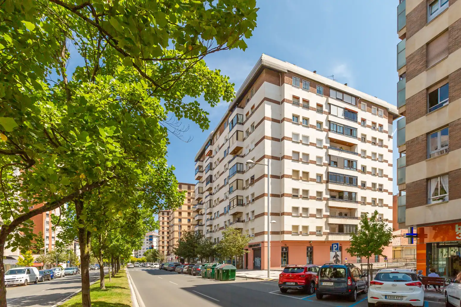 Außenansicht von Dachboden zur Miete in  Pamplona / Iruña mit Möbliert