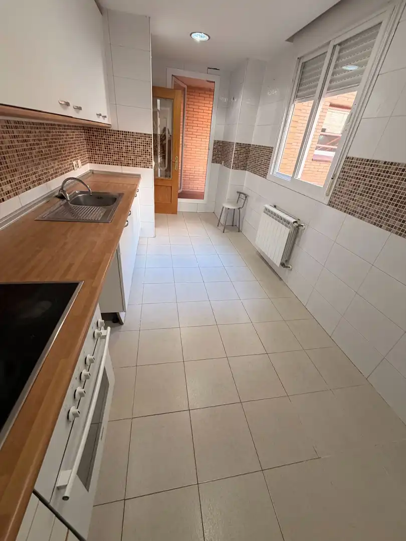 Cocina de Piso en venta en Valdemoro con Aire acondicionado, Calefacción y Trastero