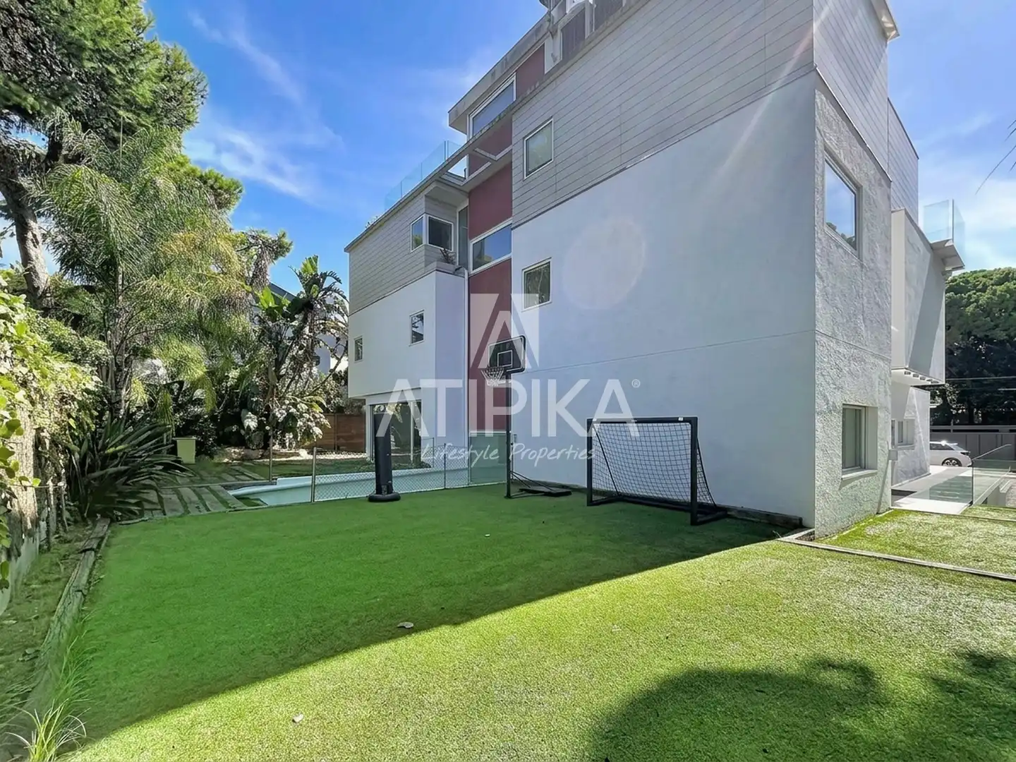 House with pool for sale in La Pineda, imagen 9