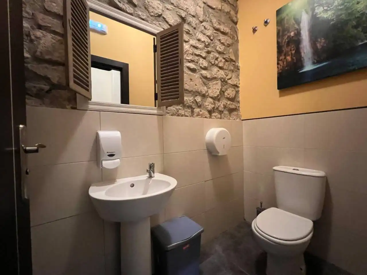 Bathroom of Buildings for sale in Tardajos