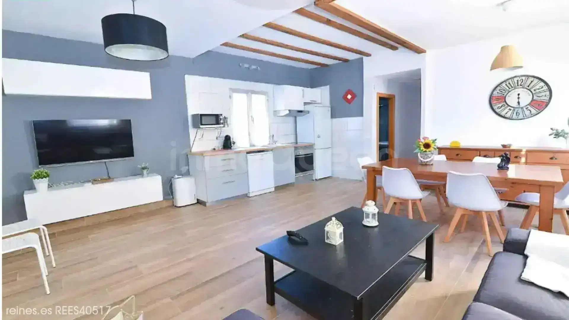 Cuina de Casa o xalet en venda en Val de San Vicente  amb Calefacció, Terrassa i Moblat