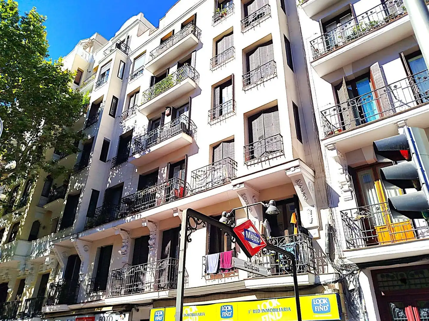 Vista exterior de Piso en venta en Madrid con Terraza