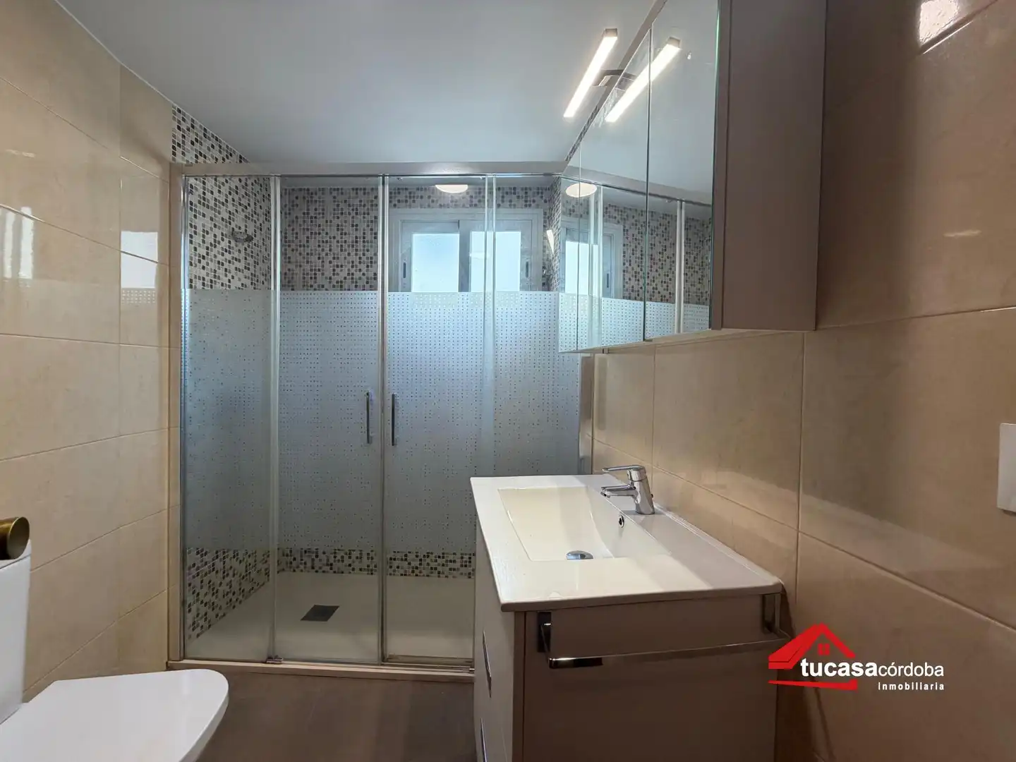 Baño de Piso en venta en Córdoba con Aire acondicionado, Calefacción y Terraza
